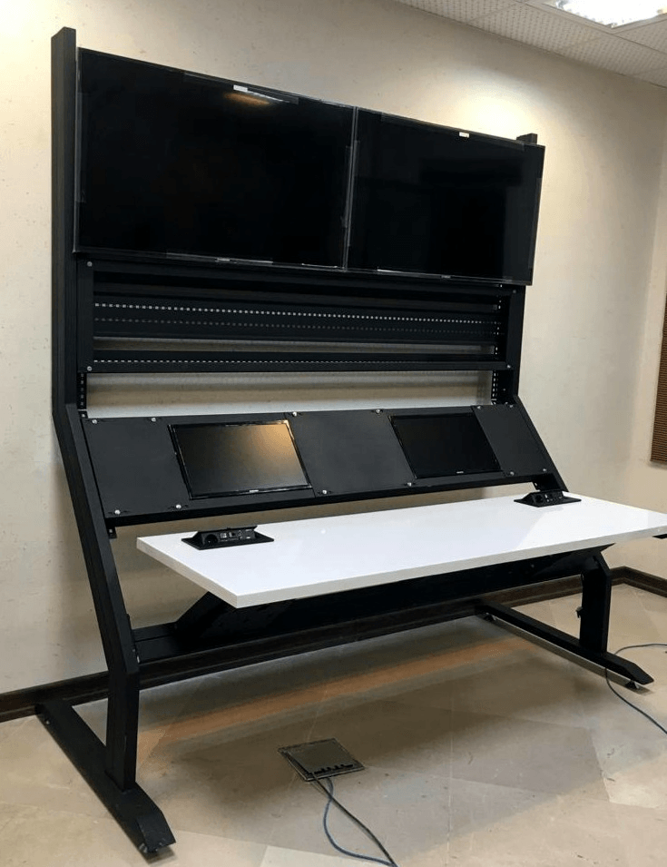 میز مانیتورینگ